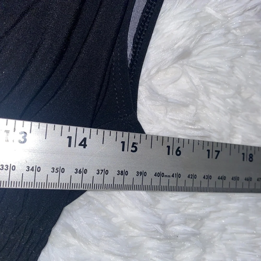 Classic Black and White Patterned Cache Dress Medium